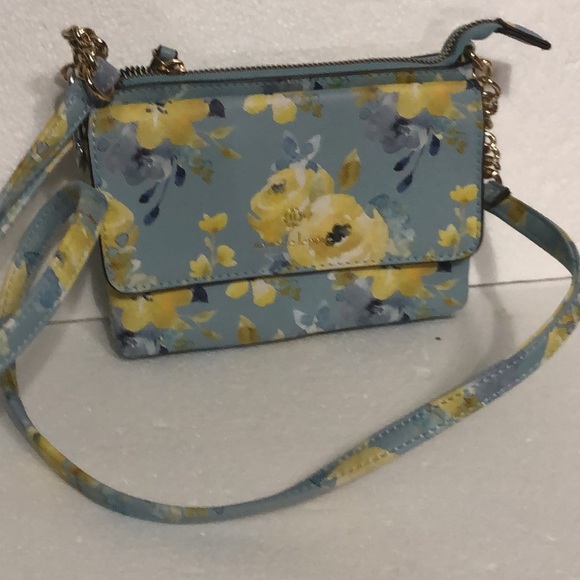 Nanette Lepore Handbags - Nanette Lepore Floral Crossbody Bag EUC